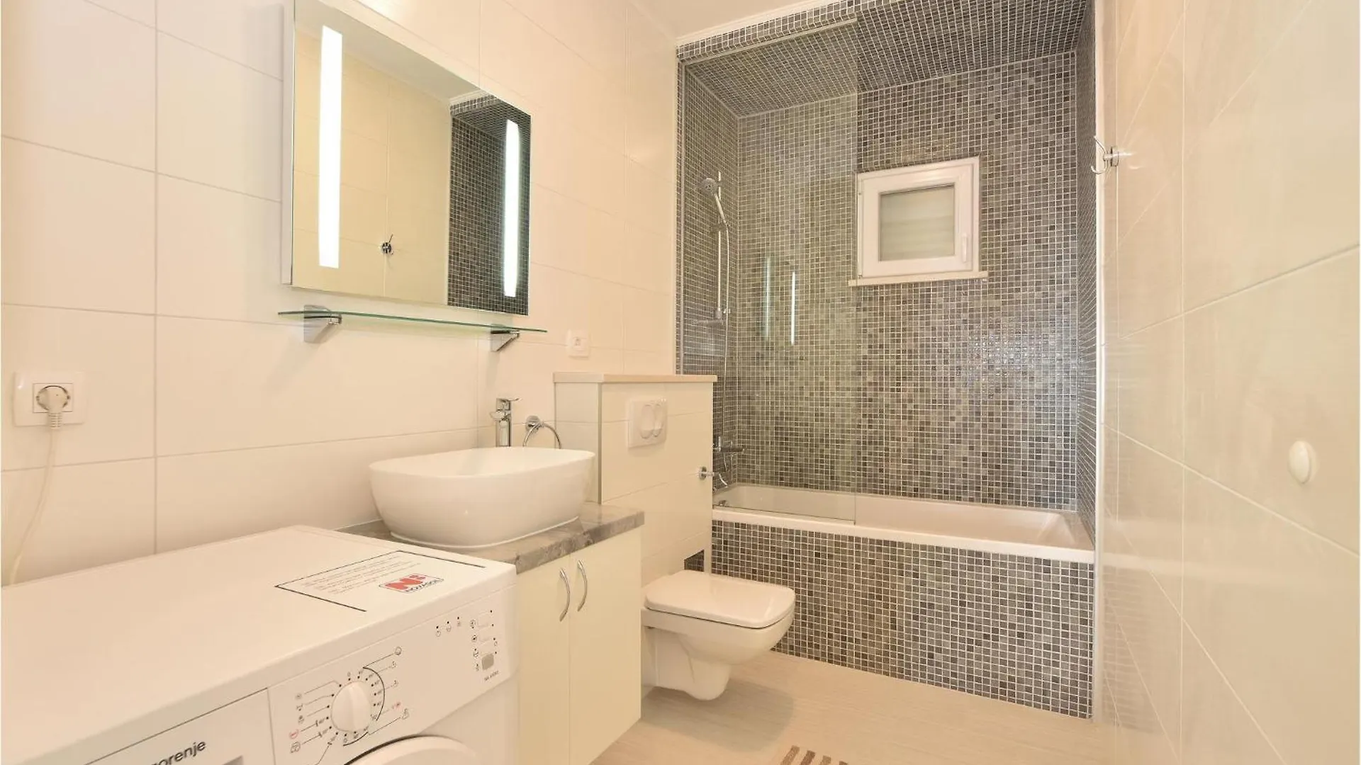 Beautiful Home In Okrug Gornji With Jacuzzi Semesterbostad Trogir